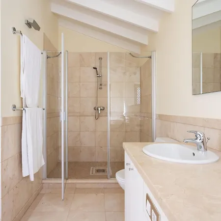 Alojamiento Entero: Piso En Apartment *